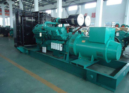 阿拉善右800kw康明斯柴油发电机组图片 阿拉善右800kw康明斯柴油发电机组图片